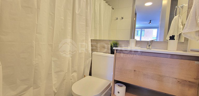 Rbkº depto con aire acondiciondo en Movistar arena