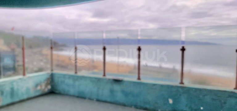 Rbk° Gran depto en Reñaca frente a la playa