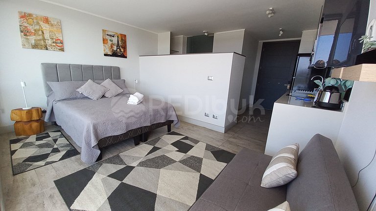 Nuevo y Moderno Departamento con Vista Despejada en Concón