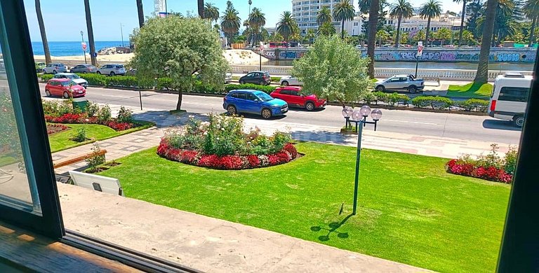 Rbk° Depto. con gran vista y ubicación