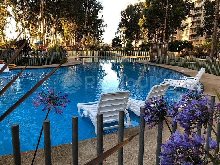 Rbk° Depto condomio con excelentes instalaciones