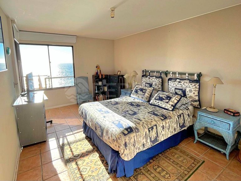 Rbk° Gran depto en Cochoa frente a la playa