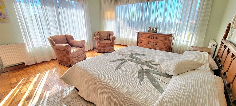 Rbk° House near the beach with a grill