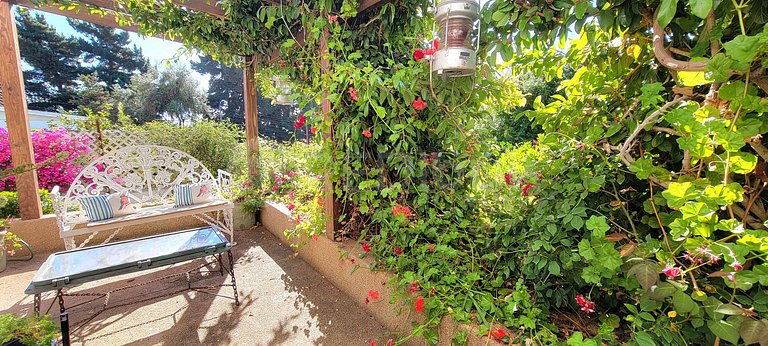 Rbk° House near the beach with a grill