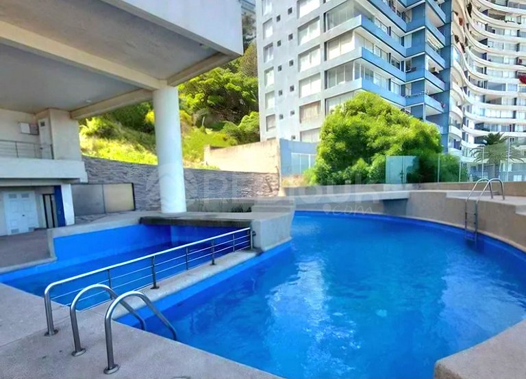 Rbk° Gran depto en Cochoa frente a la playa