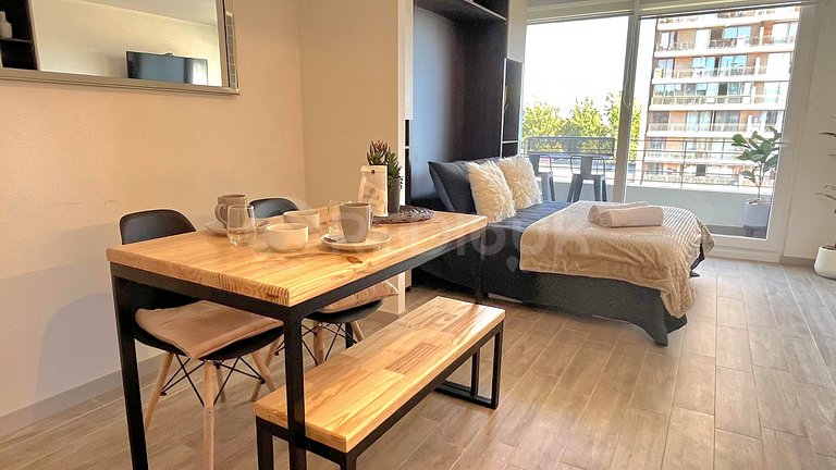 Incredible studio steps from the Movistar Arena