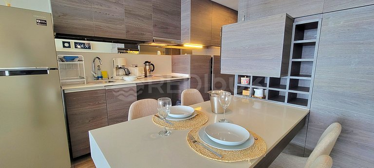 Studio apartment with a beautiful view.