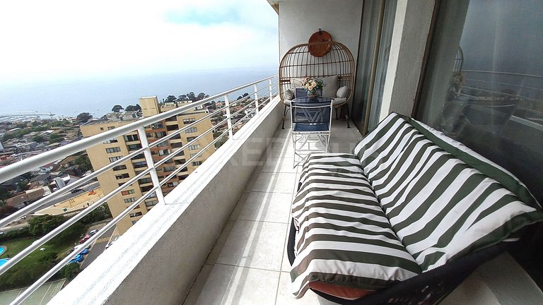 Apartment with a clear view of the sea in Concón.