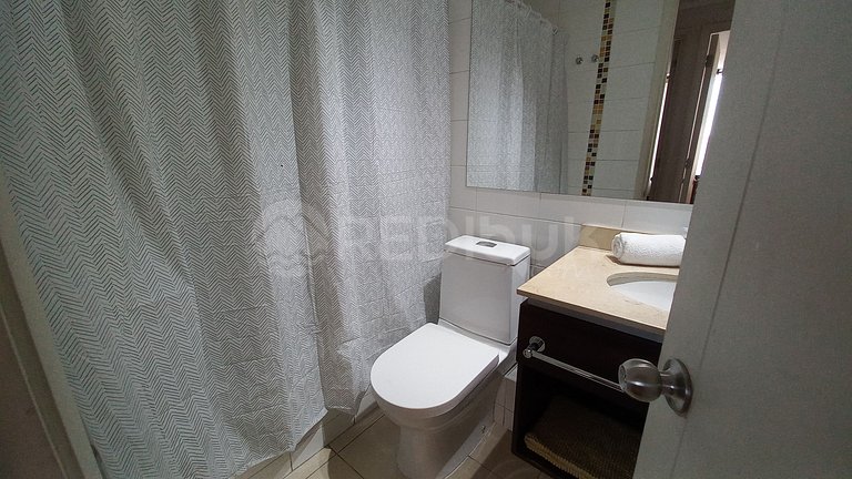 Rbk° Cómodo depto a pasos del terminal de buses