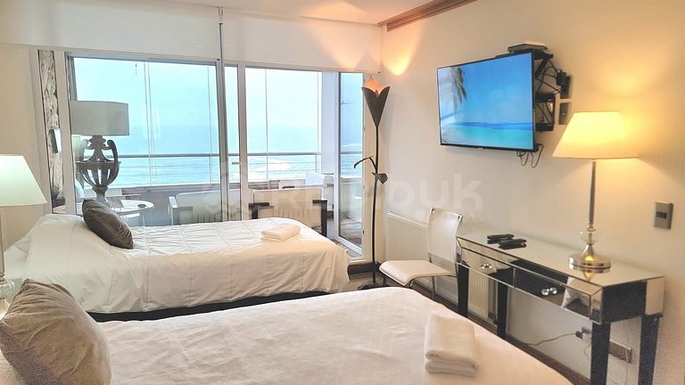 Increíble vista al mar, departamento alto Estándar