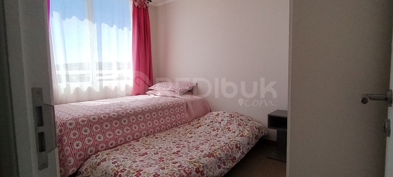 Rbk° Amplio depto con vista parcial a la bahia