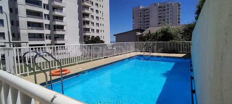 Rbk° Amplio depto con vista parcial a la bahia