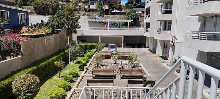 Rbk° Amplio depto con vista parcial a la bahia