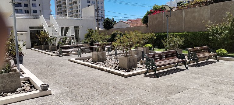 Rbk° Amplio depto con vista parcial a la bahia