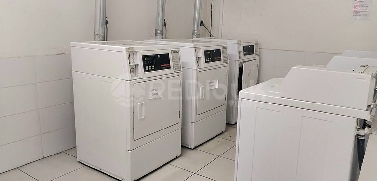 Rbk° Amplio depto con vista parcial a la bahia