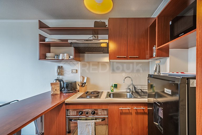 Apartment w/ great location just steps from metro