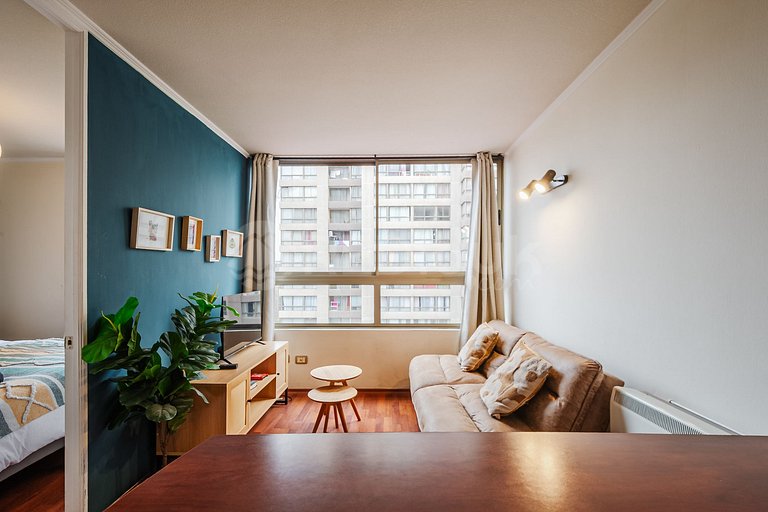 Apartment w/ great location just steps from metro