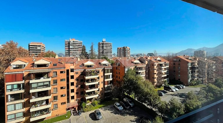 Rbk° Spacious 2B apt in Vitacura w 2 parking spc