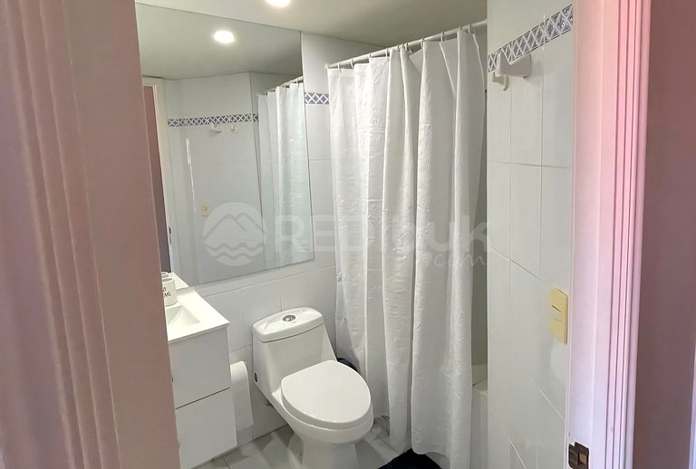 Rbk° Spacious 2B apt in Vitacura w 2 parking spc