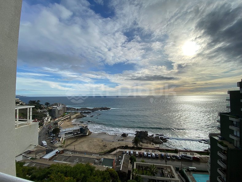 Depto con Vista al mar y Acceso Directo a la Playa en Reñaca